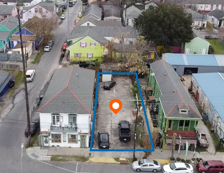 2705 Saint Claude Ave, New Orleans, LA à vendre - Photo du bâtiment - Image 2 de 3