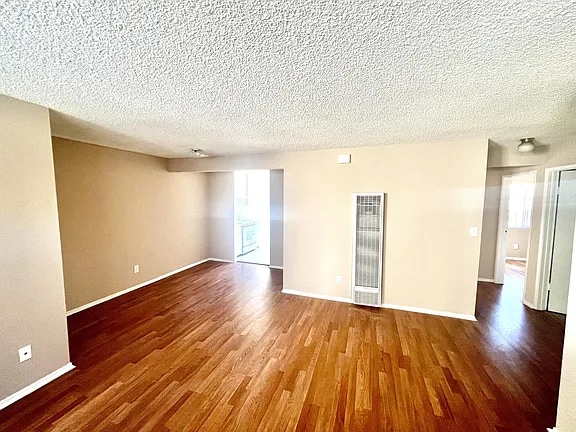 1333 Bates Ave, Los Angeles, CA for sale - Interior Photo - Image 2 of 7