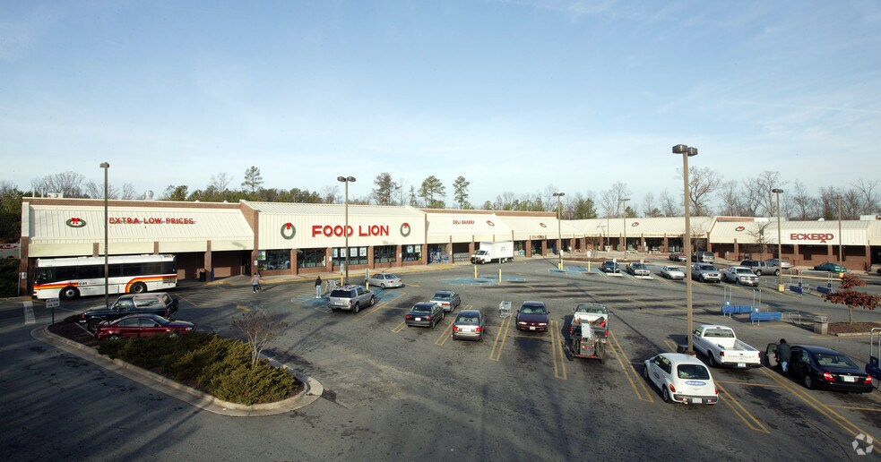 1601 Cross Link Rd, Raleigh, NC à louer - Photo du bâtiment - Image 2 de 12