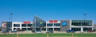 Plus de détails pour 4879 68th St, Camrose, AB - Commerce de détail à vendre