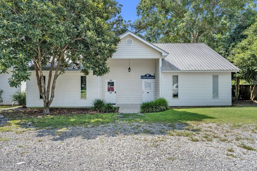 14794 Camelia St, Magnolia Springs, AL for lease - Building Photo - Image 1 of 15
