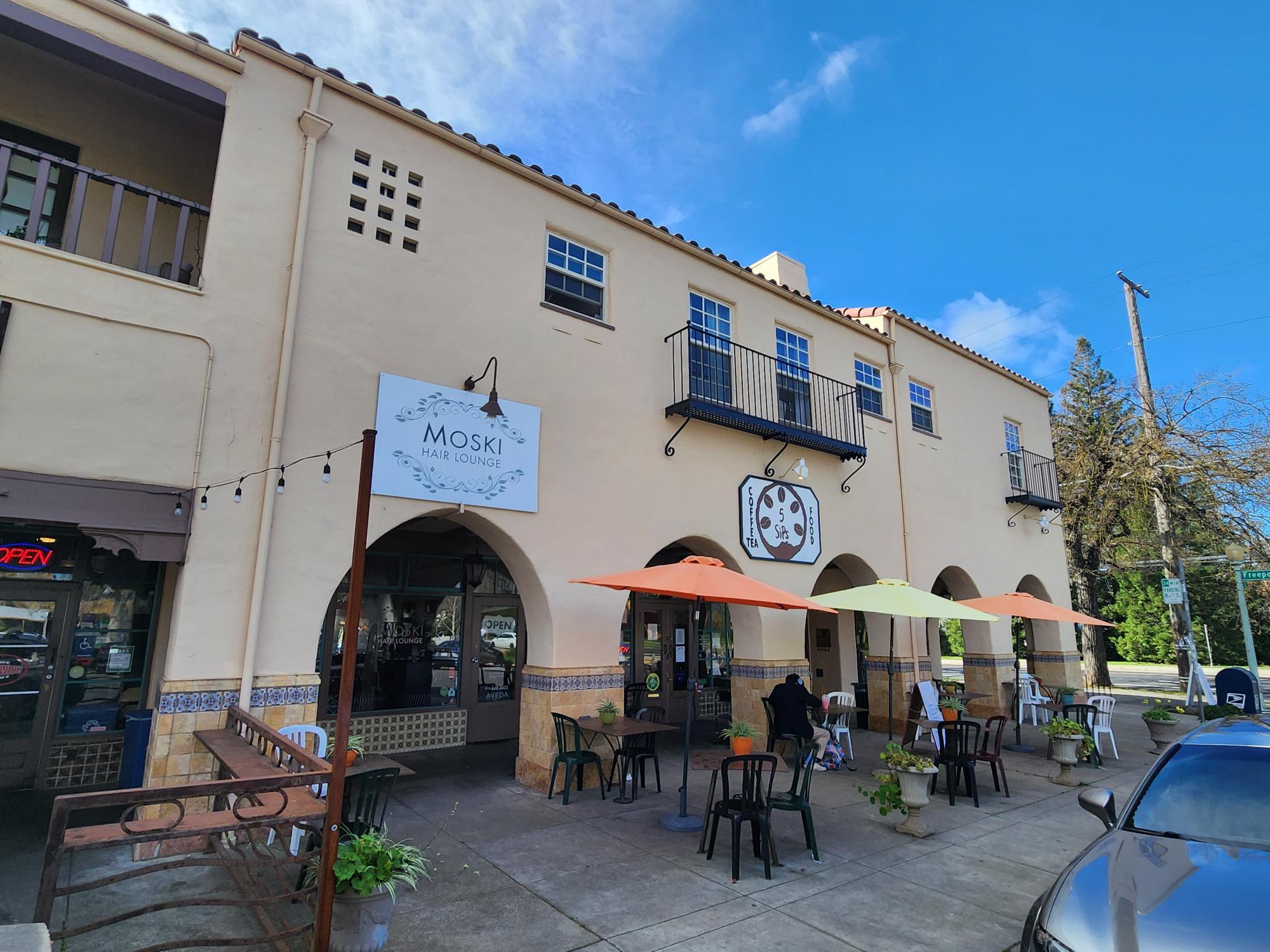 2100-2108 11th Ave, Sacramento, CA à vendre Photo du bâtiment- Image 1 de 1