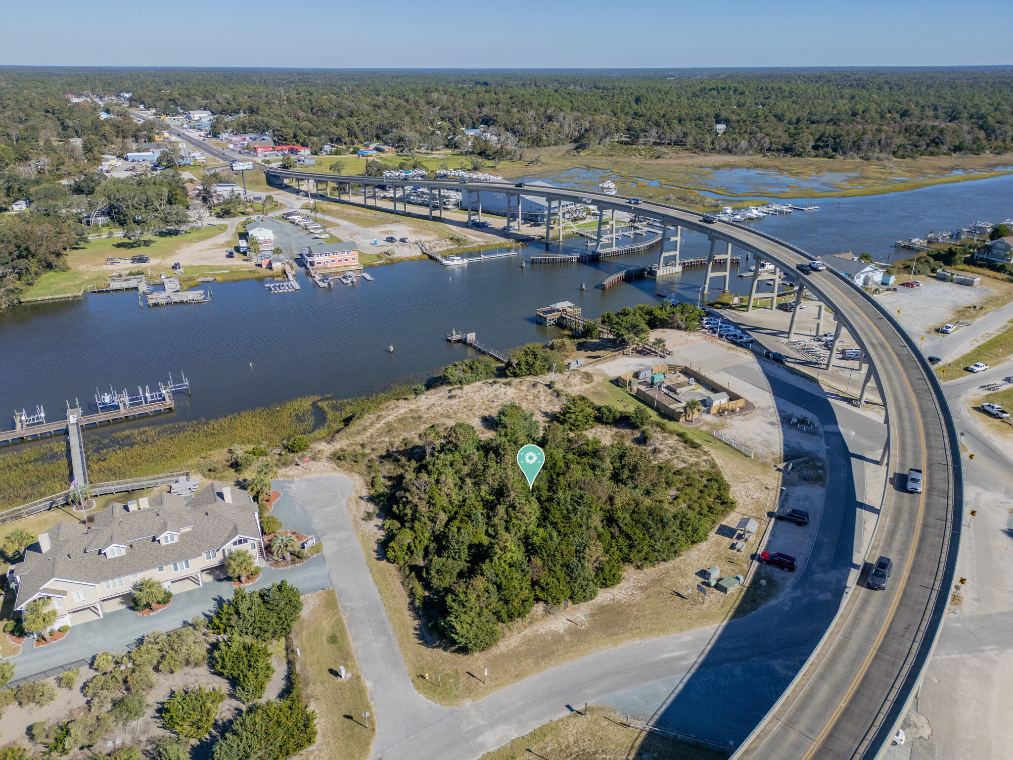 Brunswick Avenue West w, Holden Beach, NC à vendre Photo principale- Image 1 de 27