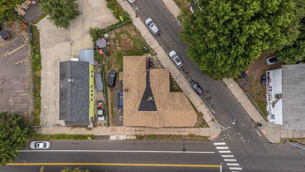 467 Columbus Ave, New Haven, CT à vendre - Photo du bâtiment - Image 2 de 13