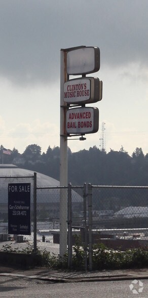 2301-2313 Tacoma Ave S, Tacoma, WA à louer - Photo du bâtiment - Image 3 de 5