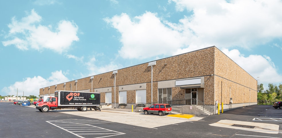 1212 N 39th St, Tampa, FL à louer - Photo du bâtiment - Image 2 de 7