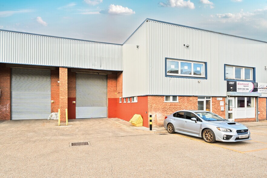 Unit 8 Barratt Way Way, Harrow à louer - Photo du bâtiment - Image 2 de 15