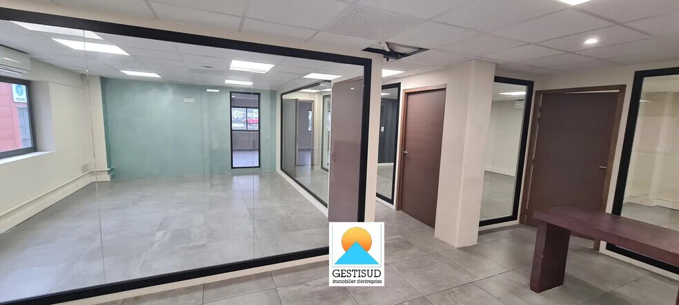 Bureau dans Aubagne à louer - Photo intérieure - Image 2 de 4