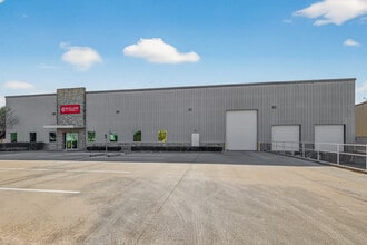 5603 Campbell Rd, Houston, TX for lease Interior Photo- Image 1 of 32