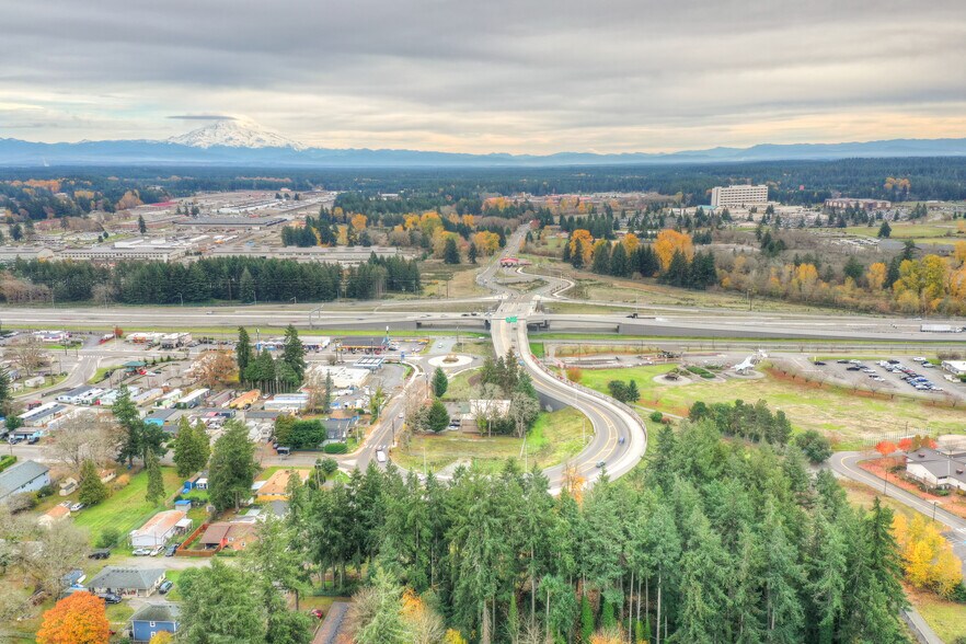 15515 Maas Ln SW, Lakewood, WA à vendre - Photo du bâtiment - Image 1 de 9