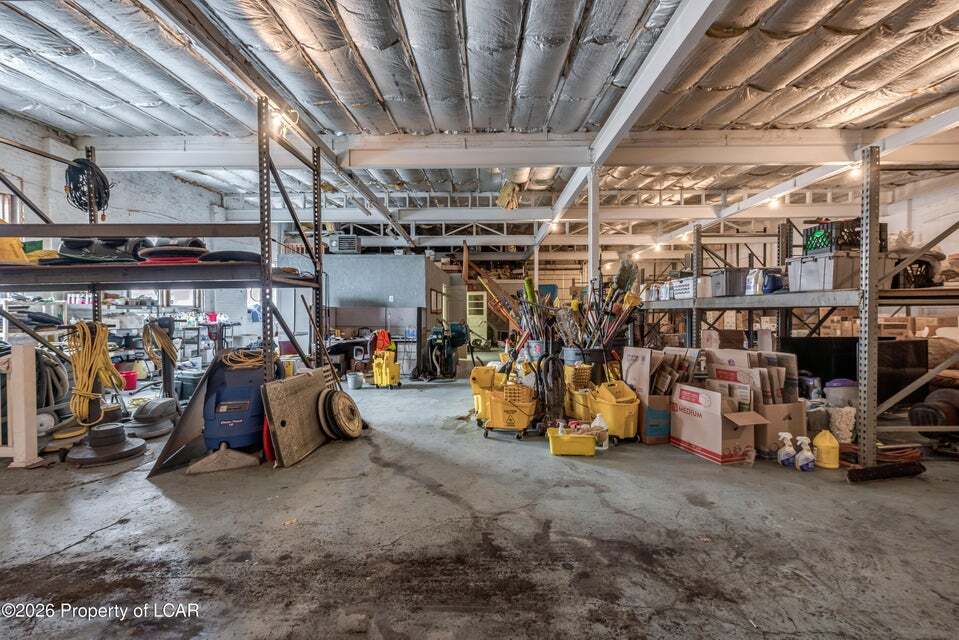 30 Winters Ave, West Hazleton, PA à vendre Photo principale- Image 1 de 19