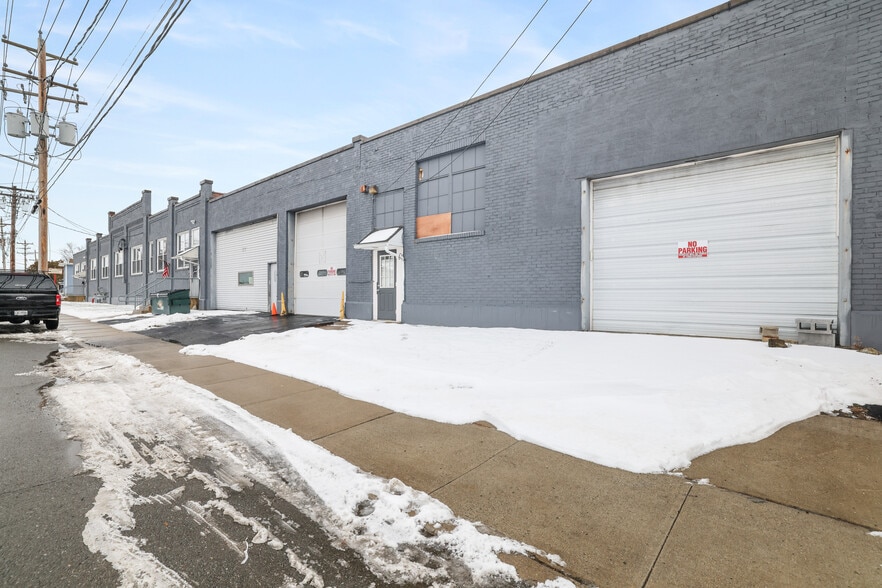 105-119 Sprague Ave, Middletown, NY for lease - Building Photo - Image 2 of 42