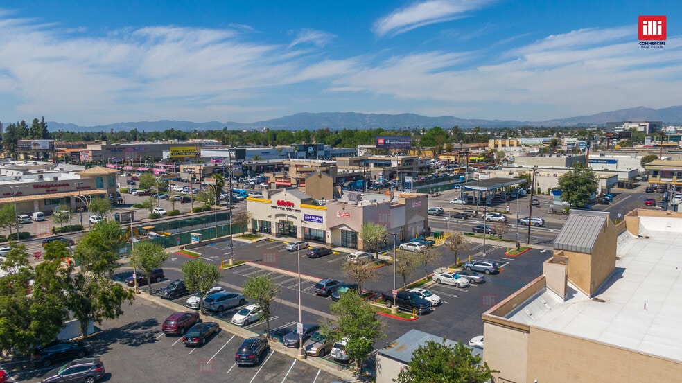 14434 Sherman Way, Van Nuys, CA à louer - Aérien - Image 2 de 9