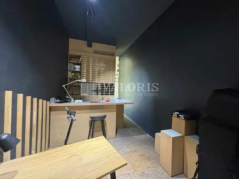 6 Place Des Célestins, Lyon for lease - Interior Photo - Image 2 of 6
