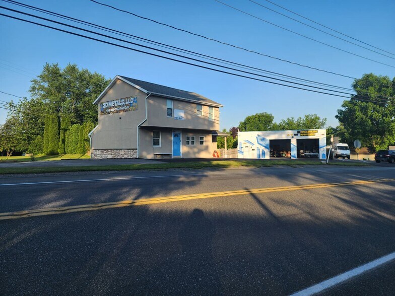 5722 Kings Hwy, Zionsville, PA à vendre - Photo du bâtiment - Image 3 de 29