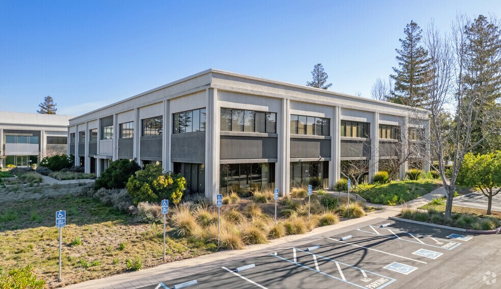 211 River Oaks Pky, San Jose, CA for lease - Building Photo - Image 1 of 6