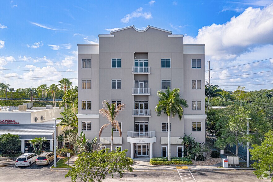 1398 SW 160th Ave, Weston, FL à louer - Photo du bâtiment - Image 3 de 25
