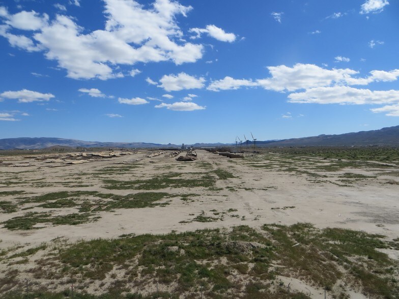 1850 Lake Ave, Silver Springs, NV for sale - Primary Photo - Image 1 of 8