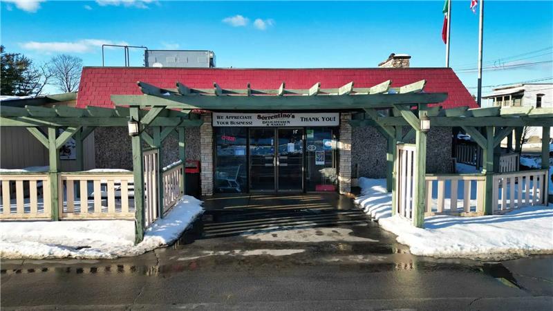 40 Main St, South Glens Falls, NY à vendre - Photo du bâtiment - Image 1 de 15