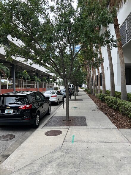 375-3 S 12th St, Tampa, FL à vendre - Photo du bâtiment - Image 3 de 7