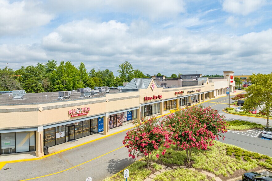 14497-14560 Potomac Mills Rd, Woodbridge, VA à louer - Photo du bâtiment - Image 2 de 4