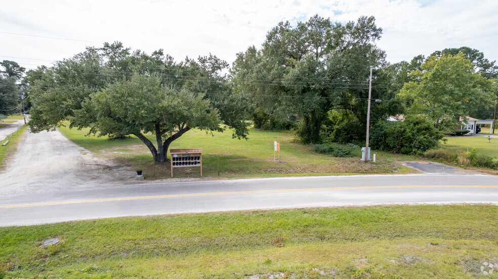 106 Carolina Ave, Leland, NC for sale - Primary Photo - Image 1 of 1