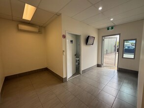 20 Bluett Dr, Smeaton Grange for lease Interior Photo- Image 2 of 4