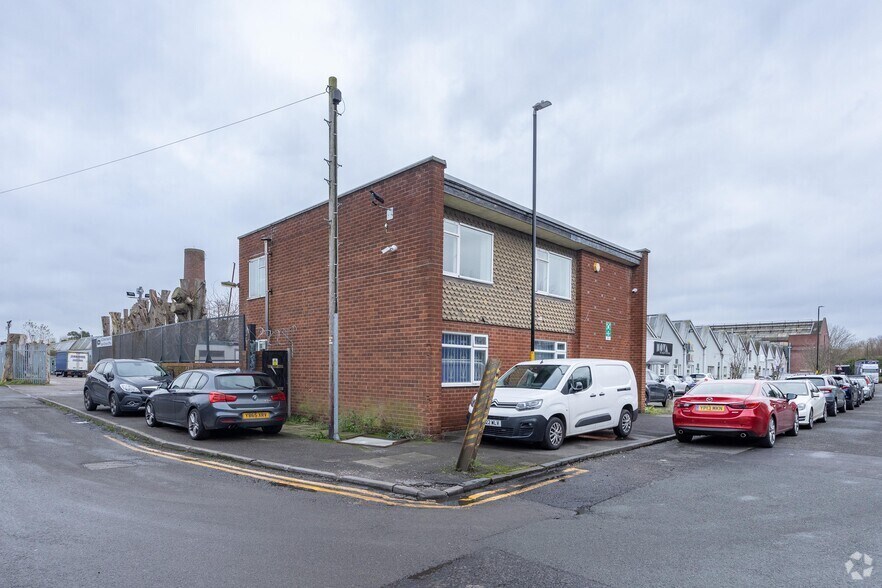 Holdford Rd, Birmingham à louer - Photo principale - Image 1 de 4