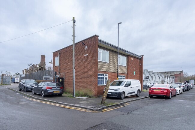 Plus de détails pour Holdford Rd, Birmingham - Industriel à louer