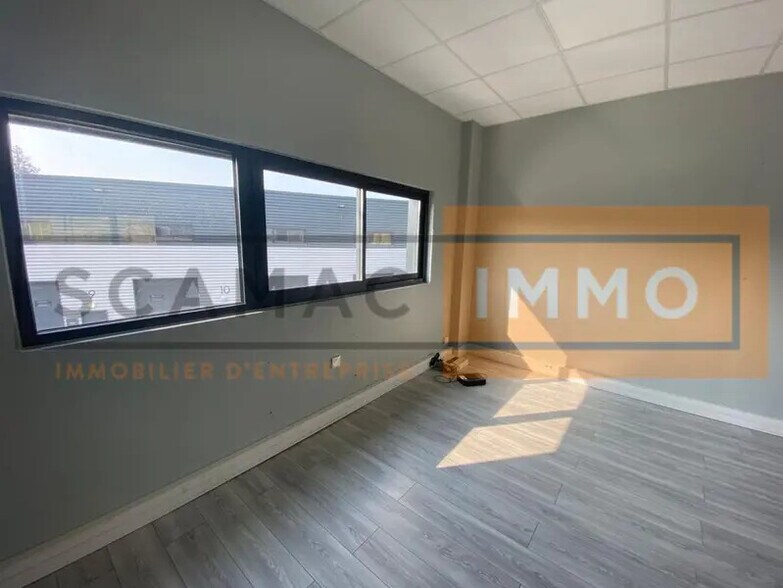 Flex dans Valenton à louer - Photo du bâtiment - Image 2 de 5