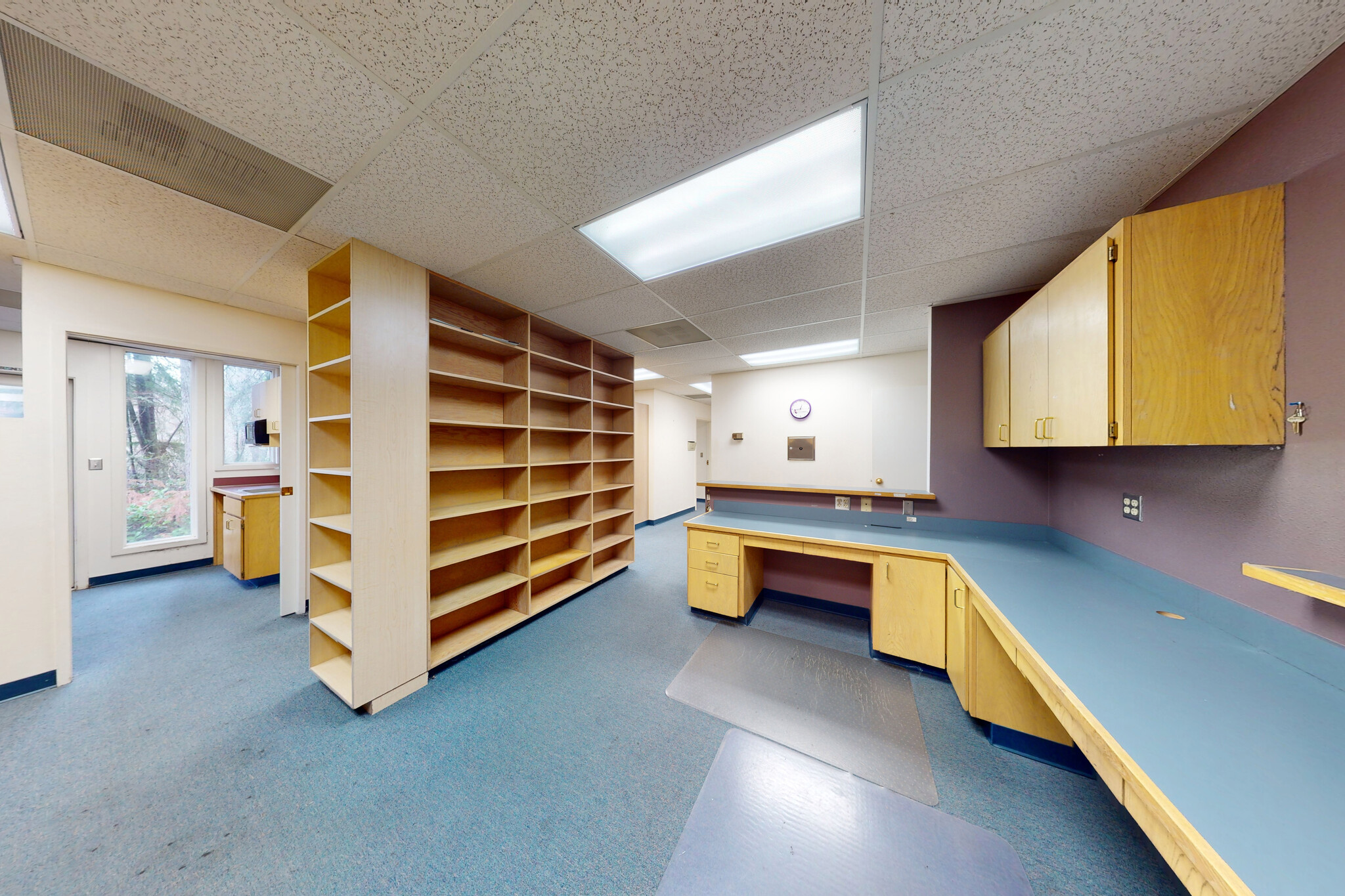 410 Black Hills Ln SW, Olympia, WA for lease Interior Photo- Image 1 of 29