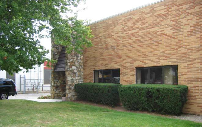 25 Seabro Ave, Amityville, NY à louer Photo du bâtiment- Image 1 de 6