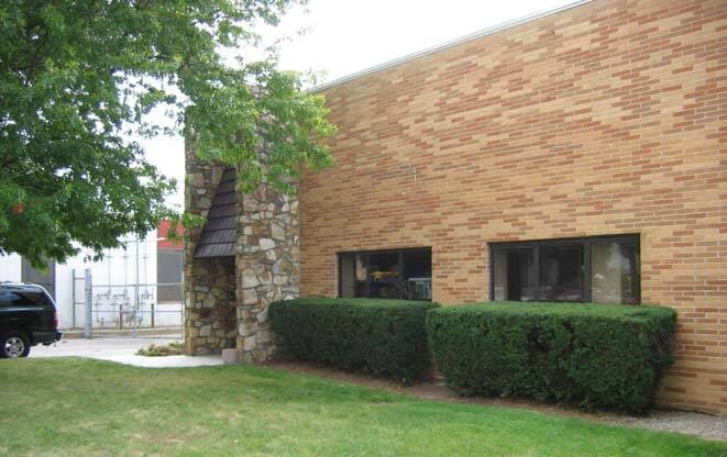 25 Seabro Ave, Amityville, NY for lease Primary Photo- Image 1 of 6