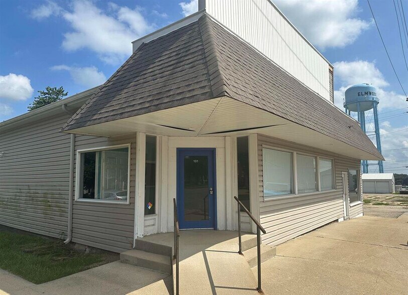 101 S Rose St, Elmwood, IL à vendre - Photo du bâtiment - Image 1 de 30
