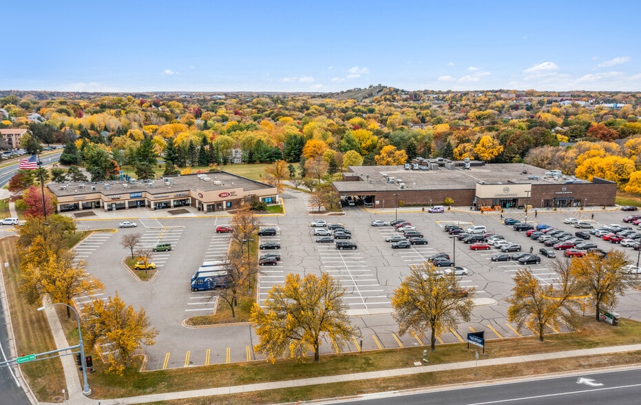 401-511 E County Road 42, Burnsville, MN for lease - Building Photo - Image 3 of 6
