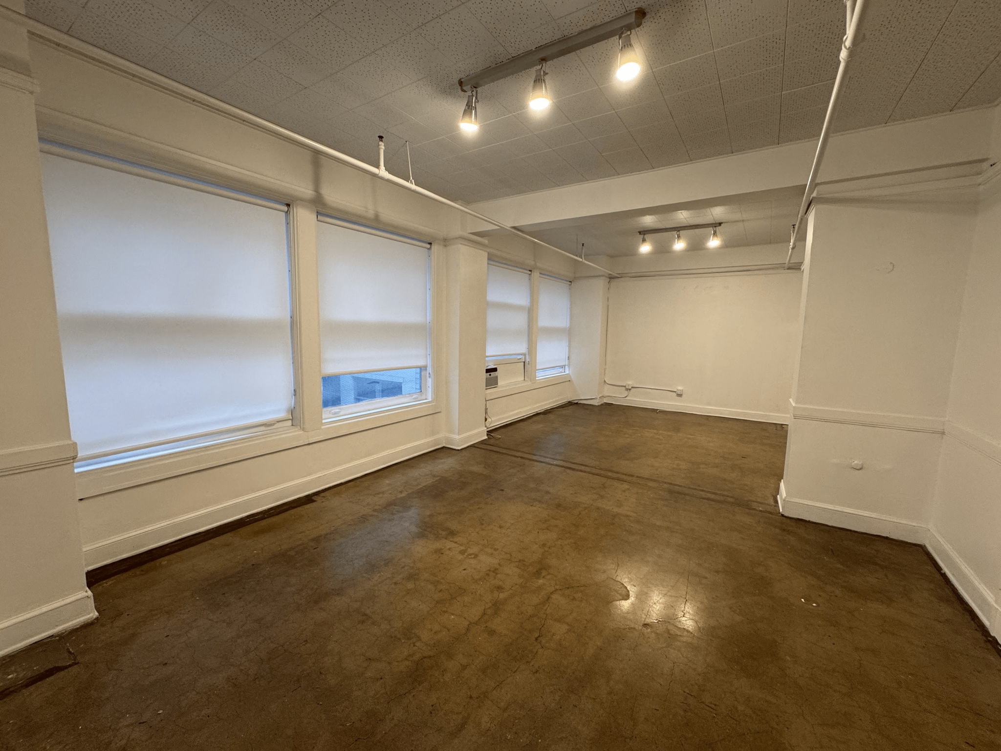 453 S Spring St, Los Angeles, CA for lease Interior Photo- Image 1 of 5
