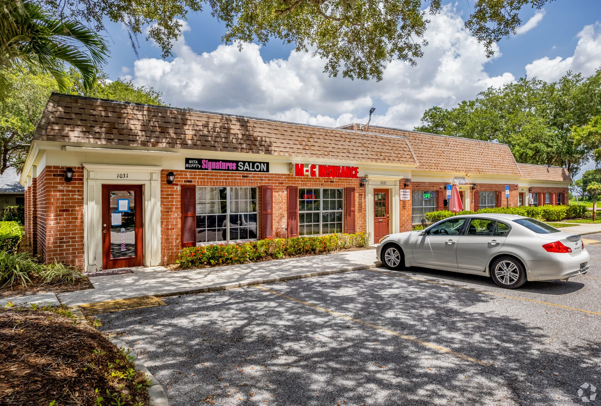 1021 Carlton Arms Blvd, Bradenton, FL à louer Photo principale- Image 1 de 6