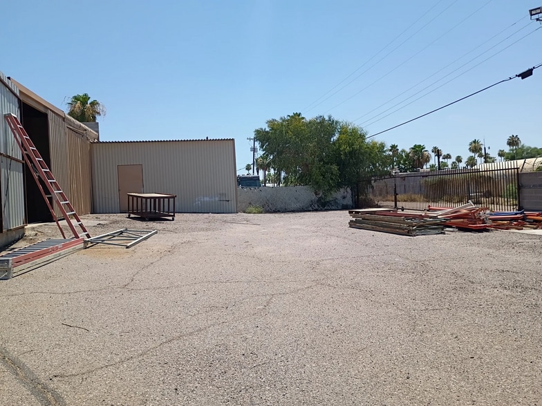 10131 E Apache Trl, Mesa, AZ à louer - Photo du bâtiment - Image 2 de 7