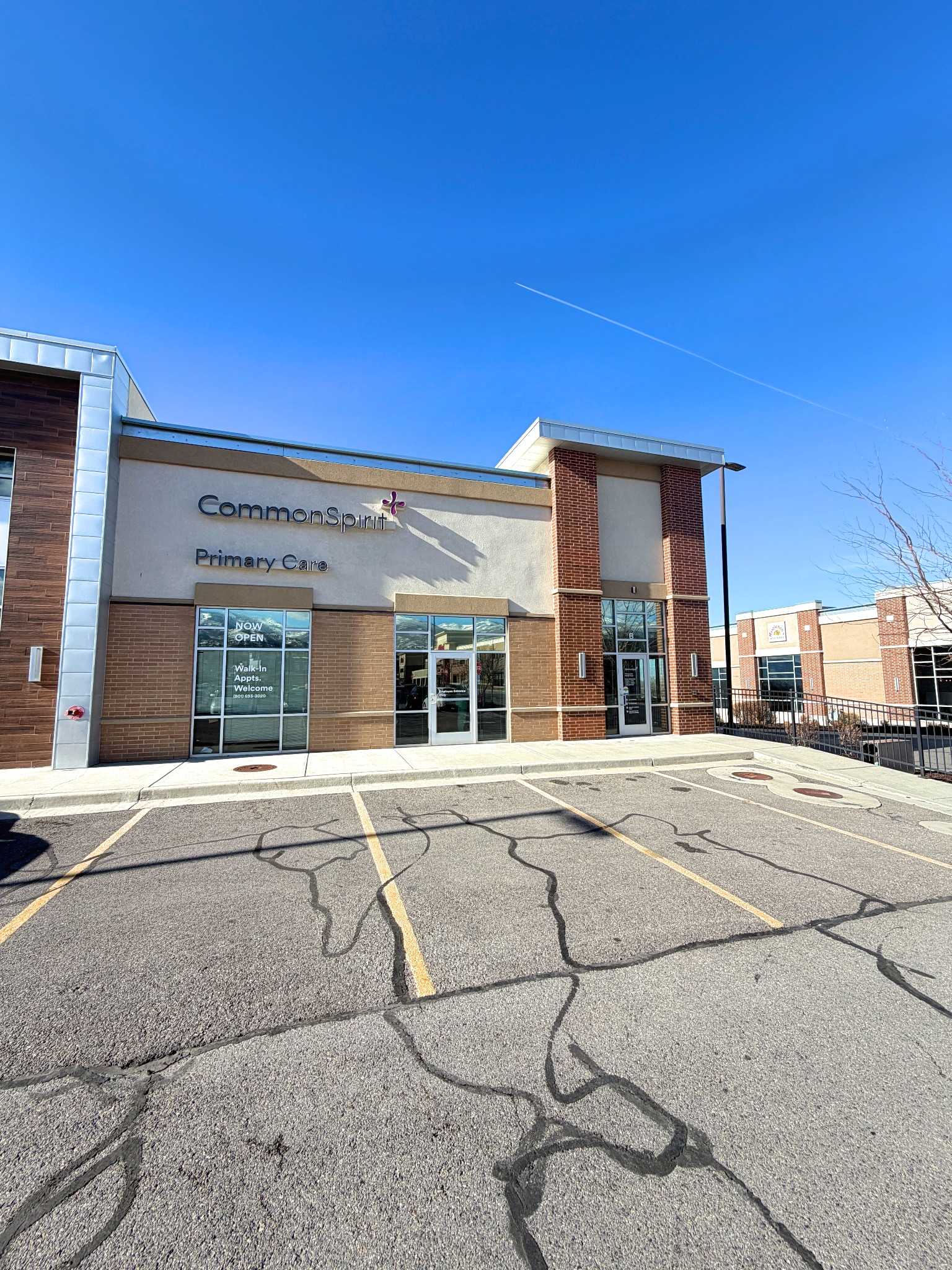 2493 S Wildcat Way, Woods Cross, UT for lease Primary Photo- Image 1 of 2