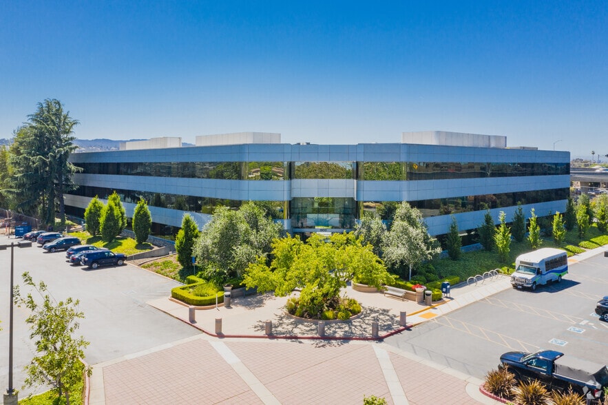 1900 S Norfolk St, San Mateo, CA for lease - Building Photo - Image 1 of 12