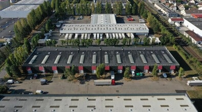 Coignières - Aerial  map view