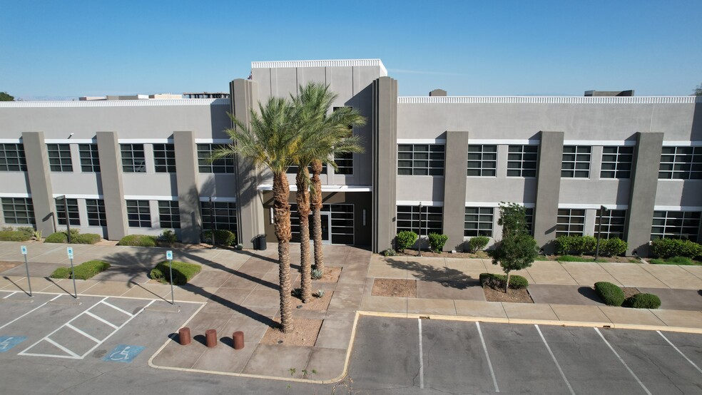 311 S Water St, Henderson, NV for lease - Building Photo - Image 3 of 7