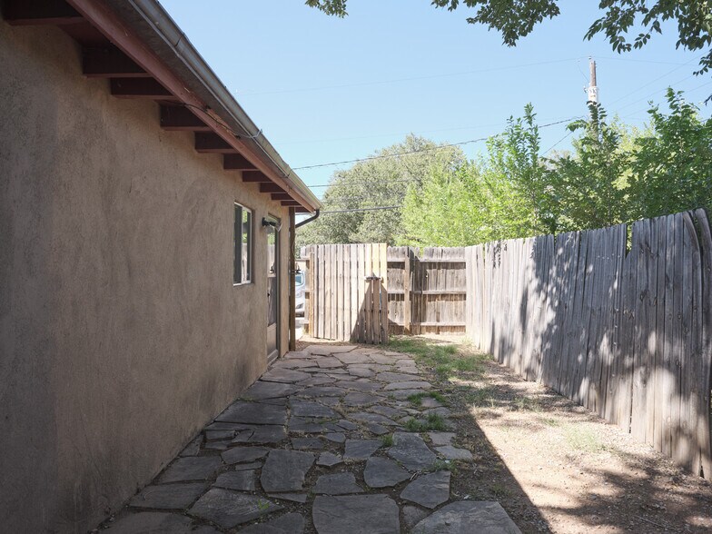 1607 5th St, Santa Fe, NM à vendre - Photo du bâtiment - Image 3 de 66