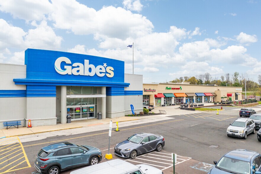 Route 724, Pottstown, PA à louer - Photo du bâtiment - Image 2 de 10