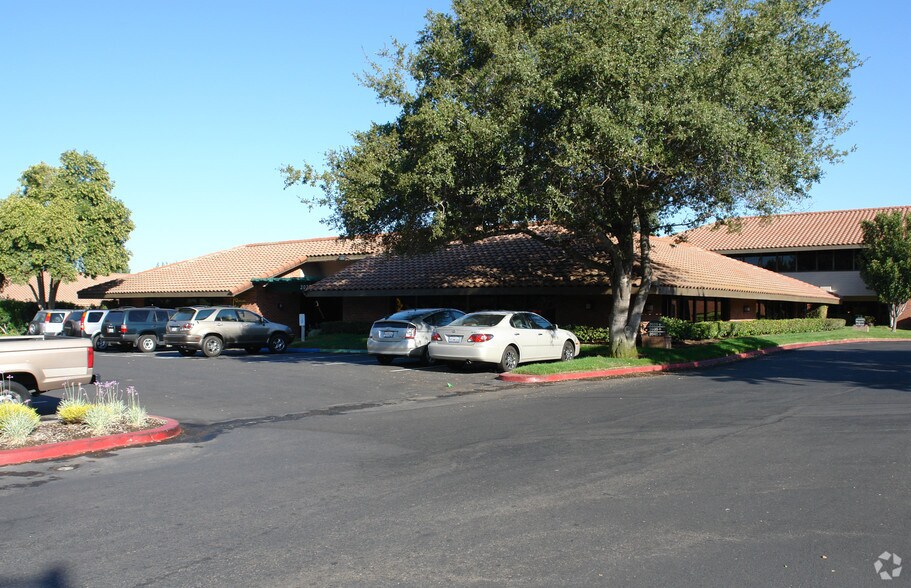 2025 Hurley Way, Sacramento, CA for lease - Building Photo - Image 1 of 10