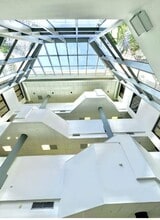 9050 Pines Blvd, Pembroke Pines, FL for lease Interior Photo- Image 2 of 13