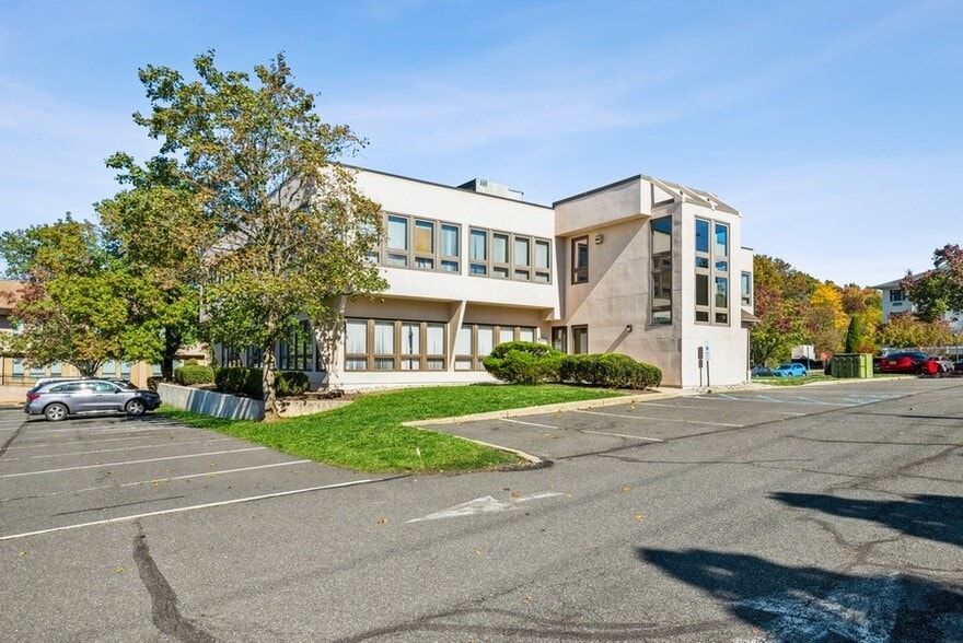 674 US Highway 202, Bridgewater, NJ for sale - Building Photo - Image 3 of 10