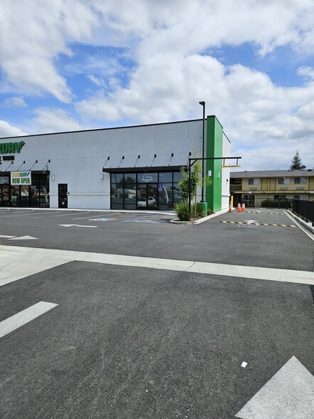 4170 E Waterloo Rd, Stockton, CA for lease - Building Photo - Image 3 of 3