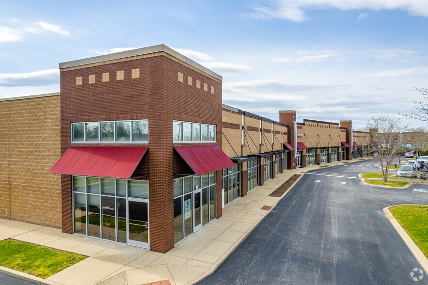 1040 N James M. Campbell Blvd, Columbia, TN for lease - Building Photo - Image 1 of 8