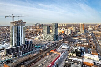 1245 Dupont St, Toronto, ON - Aérien Vue de la carte